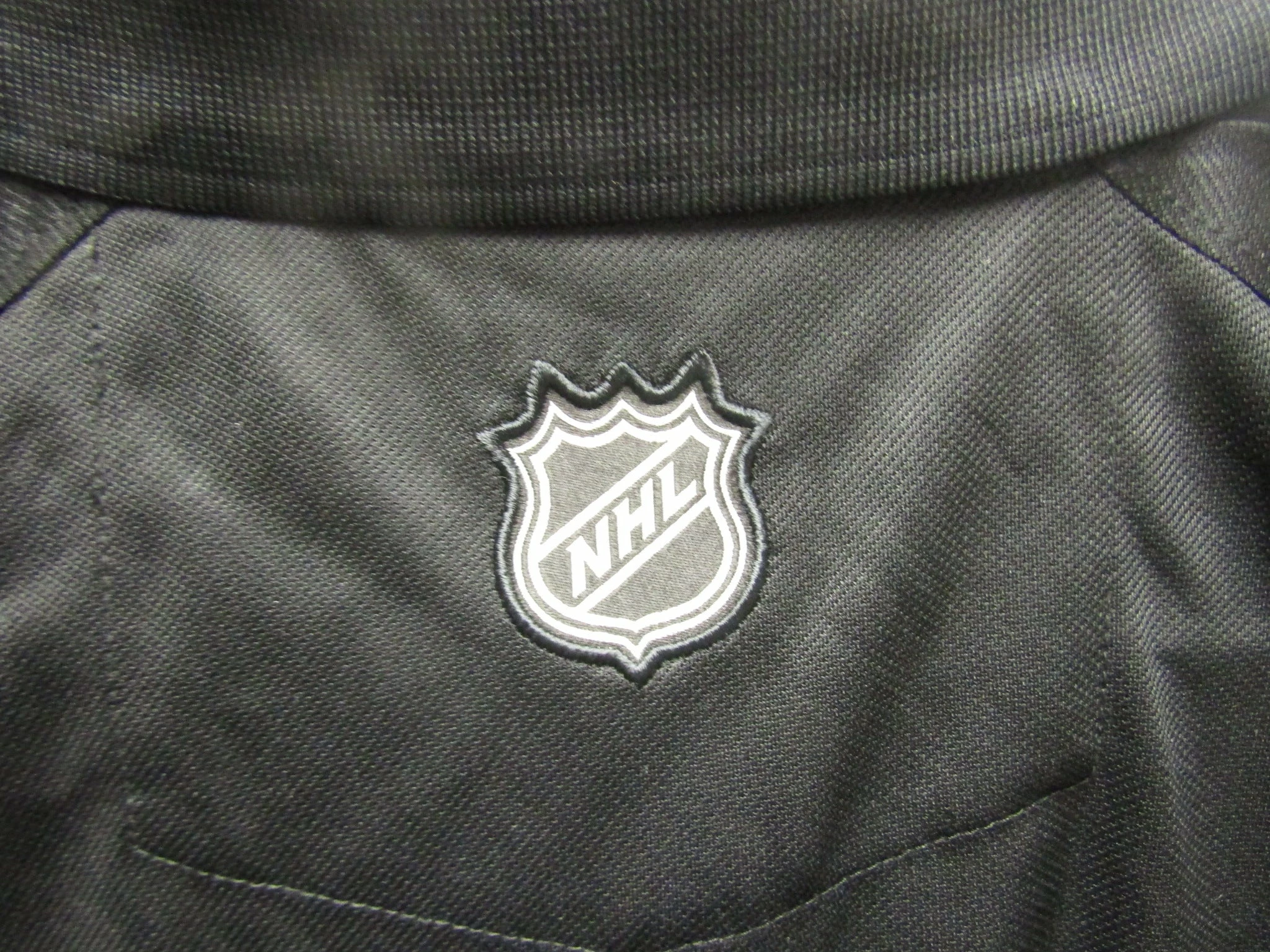 Mens Black Reebok PlayDry Center Ice NHL Polo Authentic Apparel Size Small 6 Mens Black Reebok PlayDry Center Ice NHL Polo Authentic Apparel Size Small - Image 4